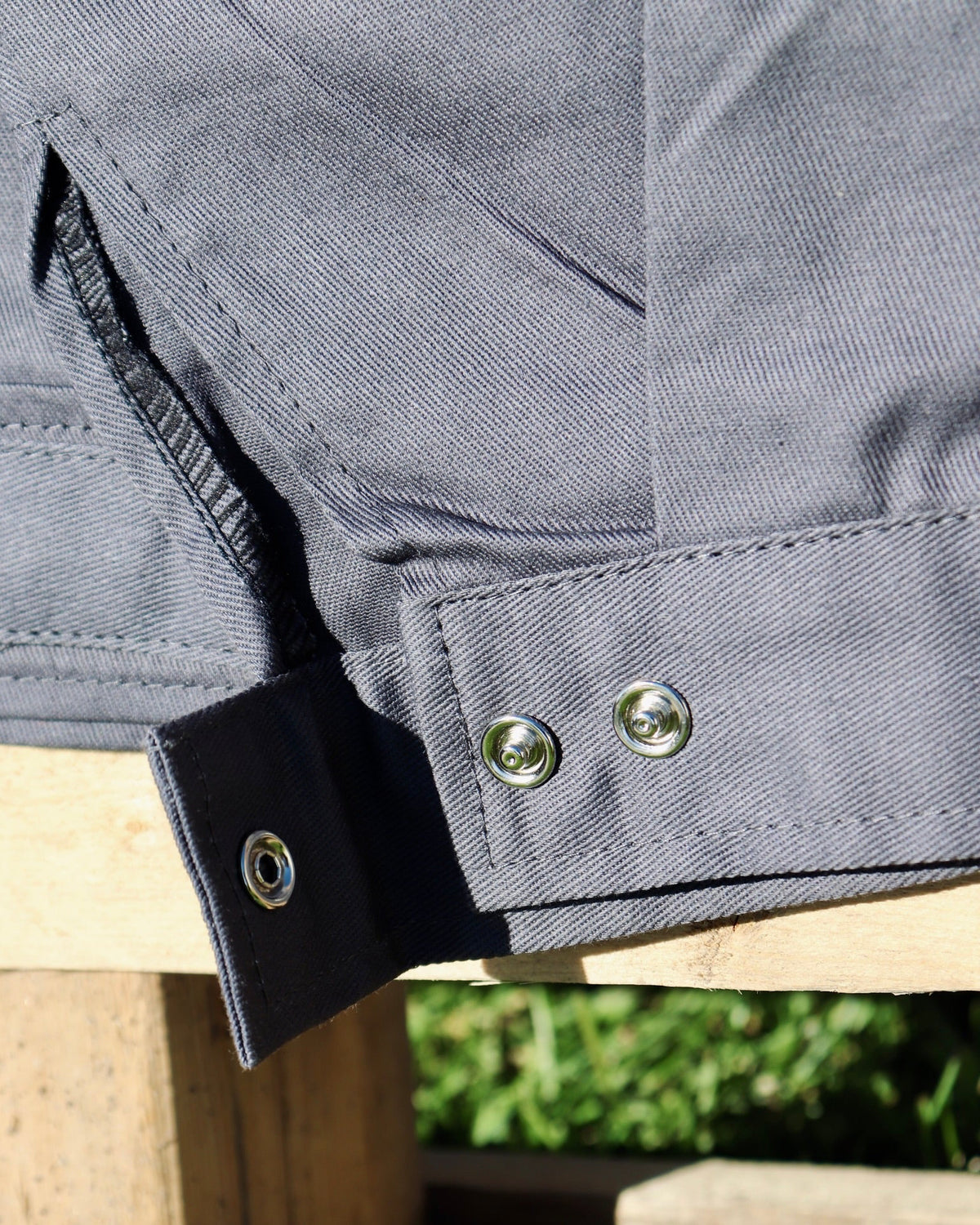 Long-Sleeves Lightweight Denim Double Zipper Shirt (Pre-order)