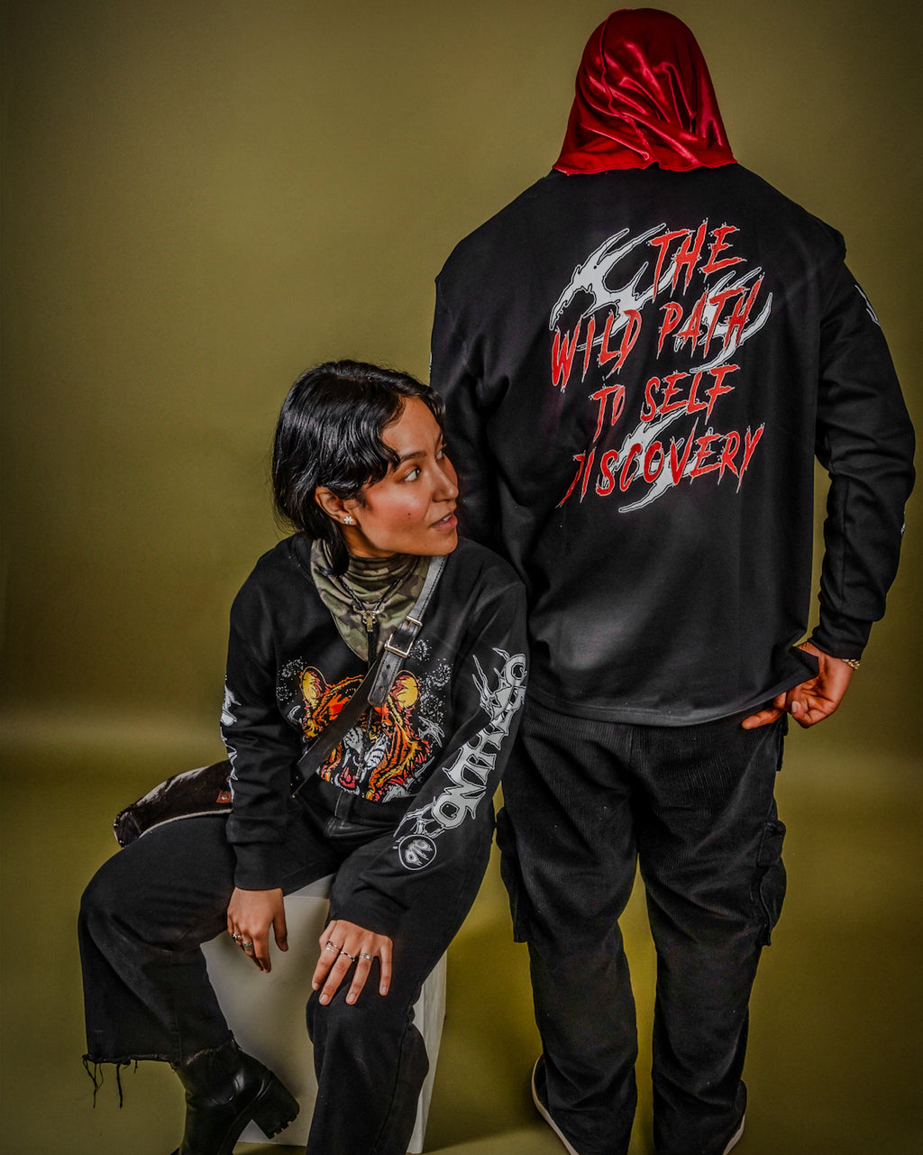 HEAVY COTTON BLACK LONG-SLEEVE